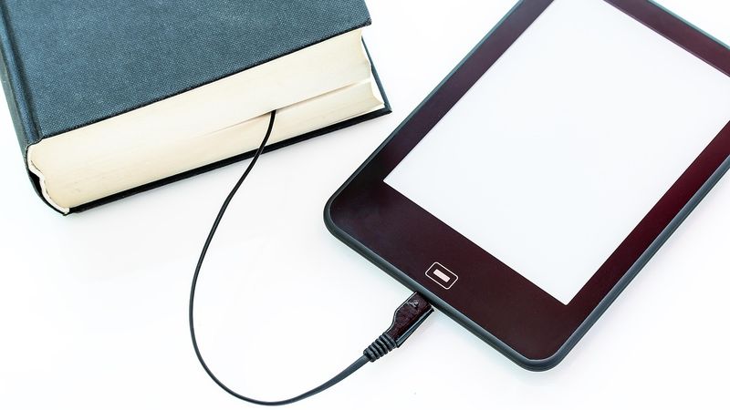 Ilustrasi artikel: Tunanetra dan Buku Elektronik tentang Teknologi Inklusif