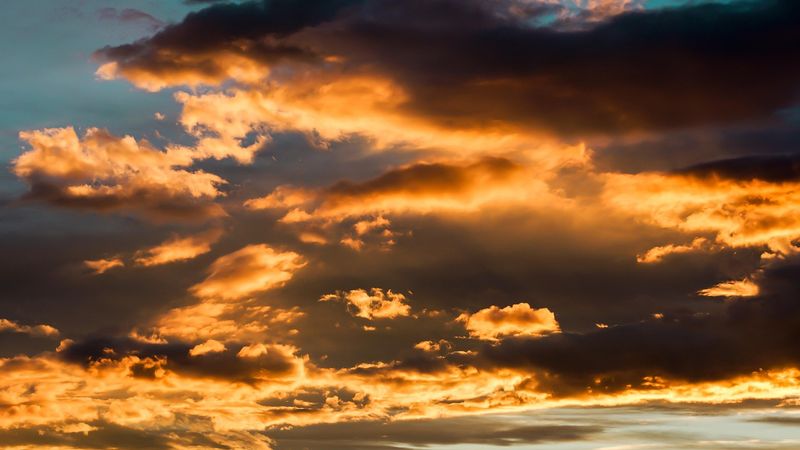 Ilustrasi artikel: Langit Senja Bagian 6 tentang cerpen