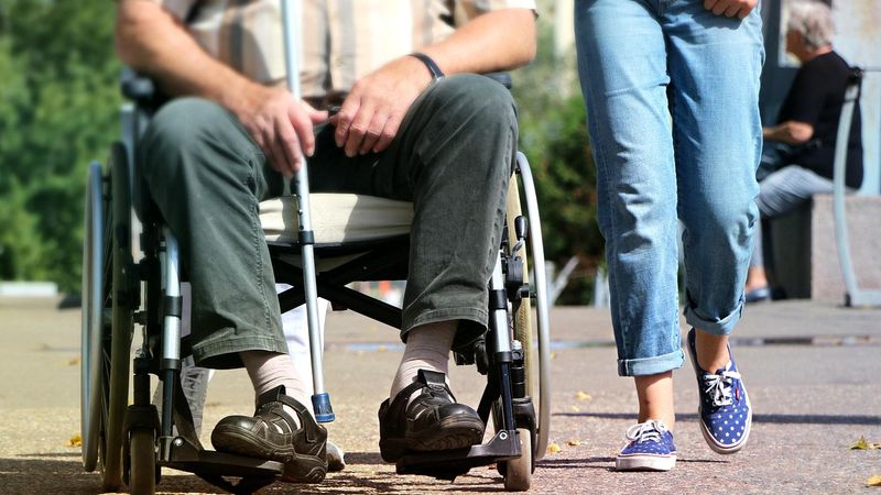 Ilustrasi artikel: Kakman dan Keluarga Disabilitas #4 tentang cerpen